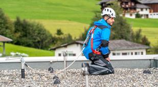 Sicherheitssysteme für Arbeiten in der Höhe - SSA GRÜN & SOPREMA - Praktisches Training