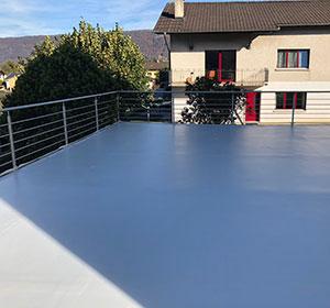 Eine Terrasse lädt zum träumen ein